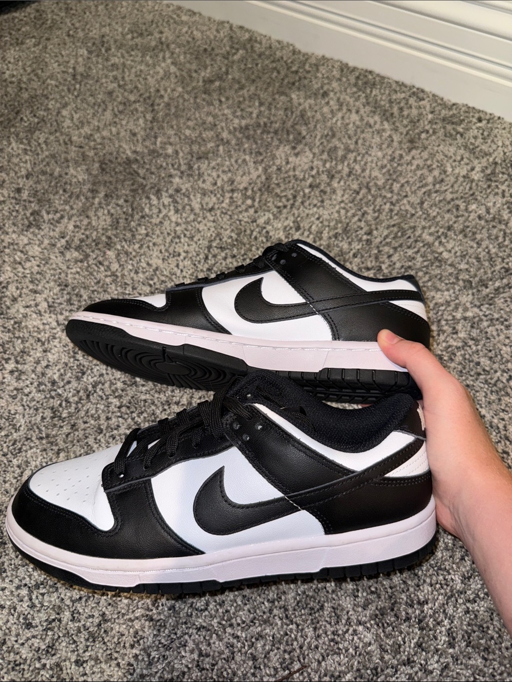Nike Black and White Low-Top Dunks - Picture 6 of 9
